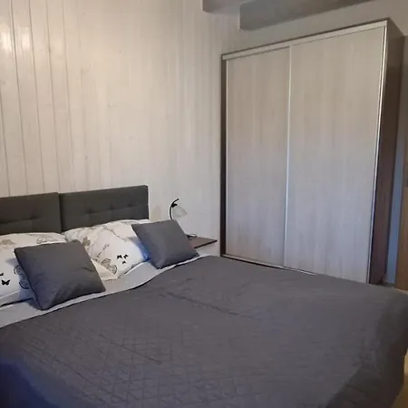 Nad Stawem 아파트 포비츠